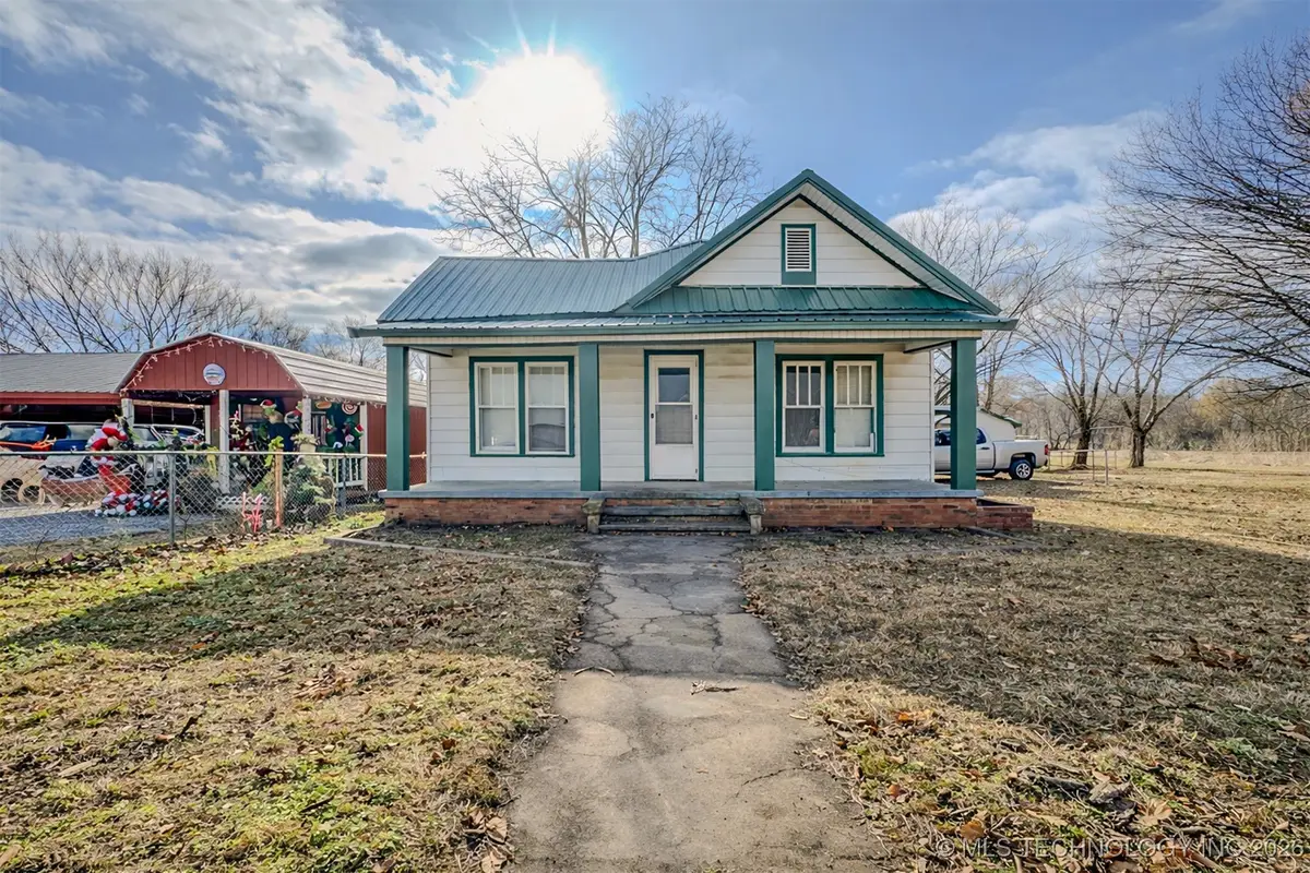402 E Main Street, Wilburton, OK 74578 - Image #1