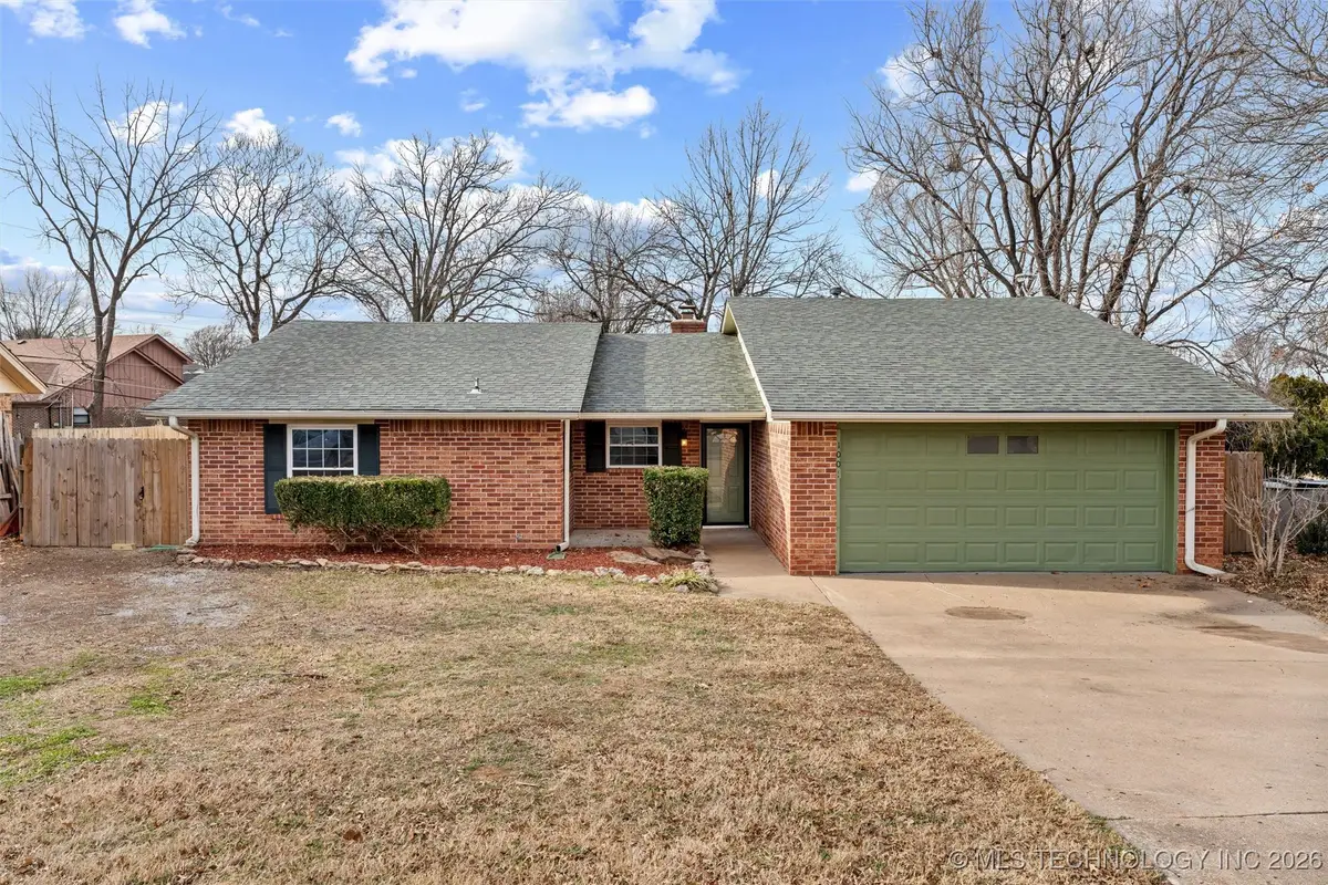 1001 May Lane, Bartlesville, OK 74006 - Image #1