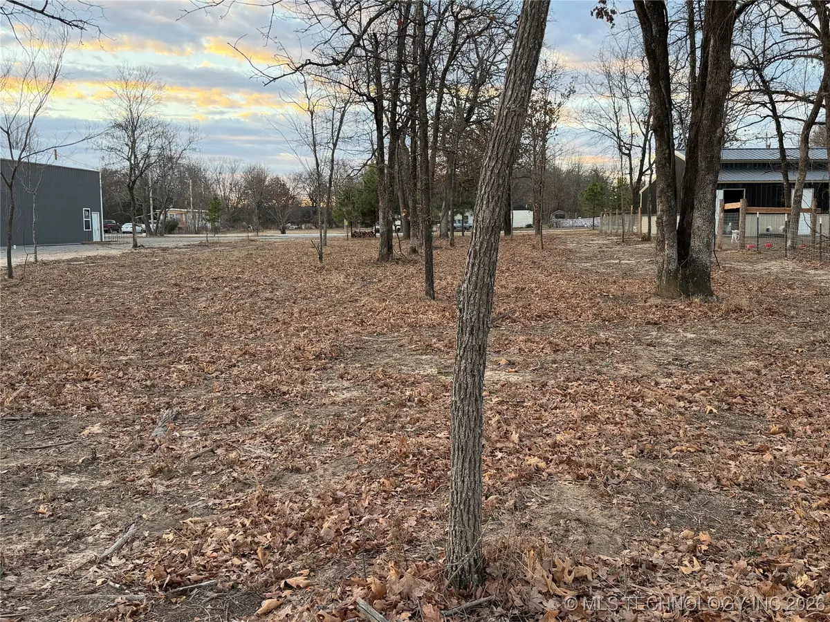 Siers Road, Eufaula, OK 74432 - Image #1