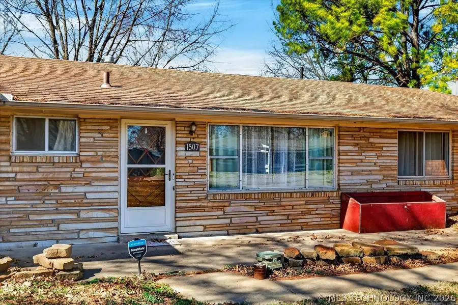1507 Crescent Drive, Bartlesville, OK 74006 - #2
