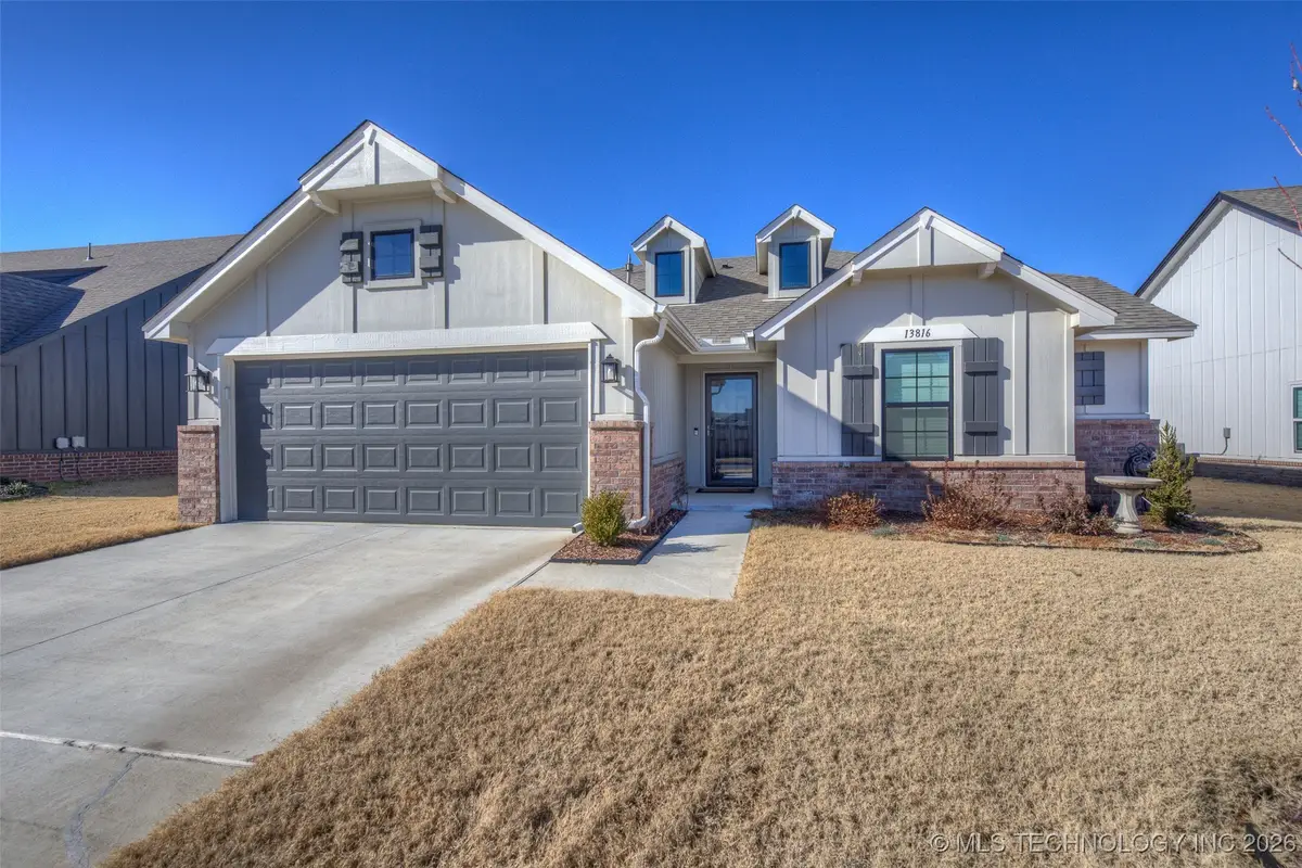 13816 S Iroquois Avenue E, Glenpool, OK 74033 - Image #1