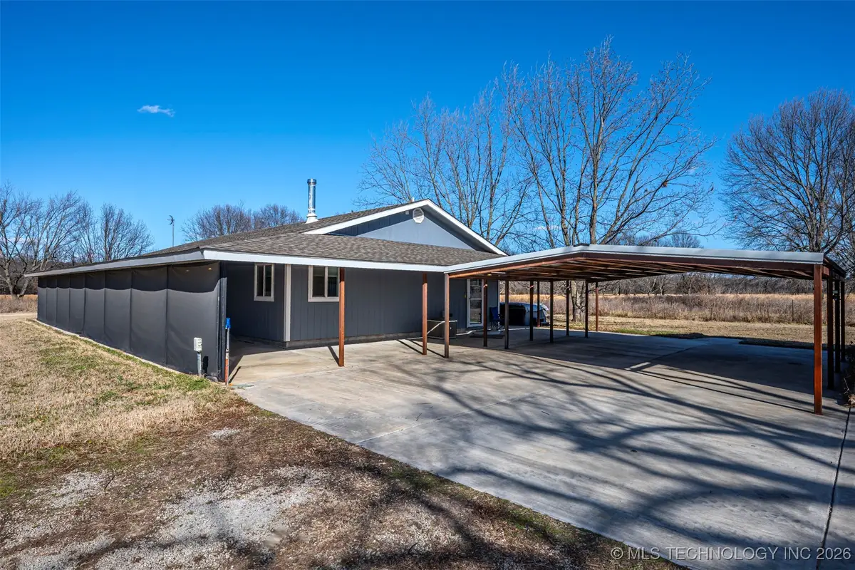 424398 Texanna Road, Checotah, OK 74426 - Image #1