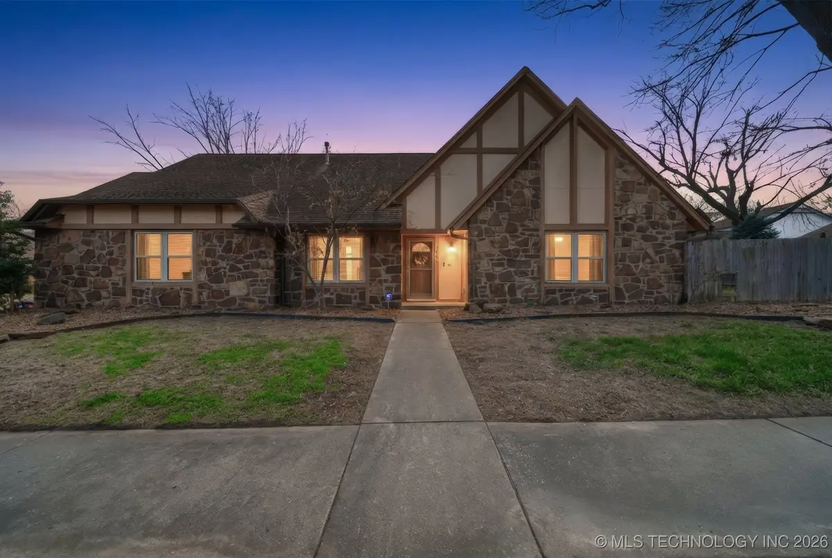 2501 W Boston Street, Broken Arrow, OK 74012 - Image #1