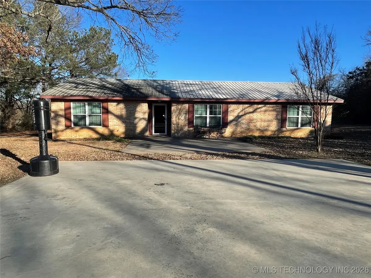 1207 N 4224 Road, Hugo, OK 74743 - Image #1