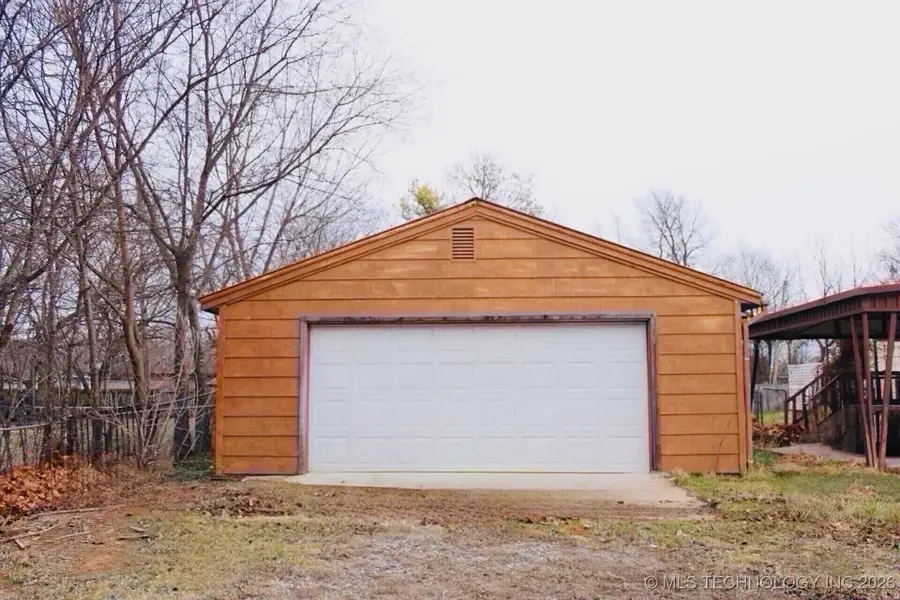 208 SW 5th Street, Kingston, OK 73439 - Image #3