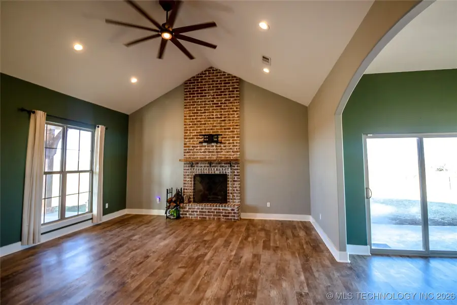 126 Lobo, Lone Grove, OK 73443 - Image #3