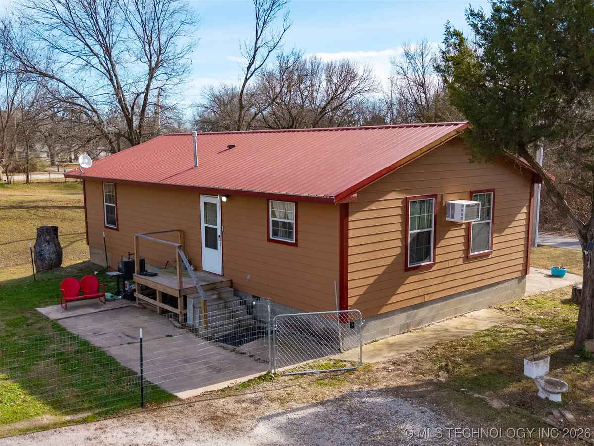 104 S Denver, Allen, OK 74825 - #1