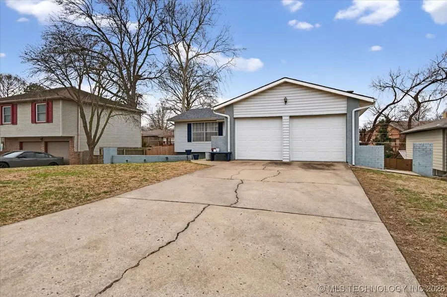1057 Renick, Bartlesville, OK 74006 - Image #2