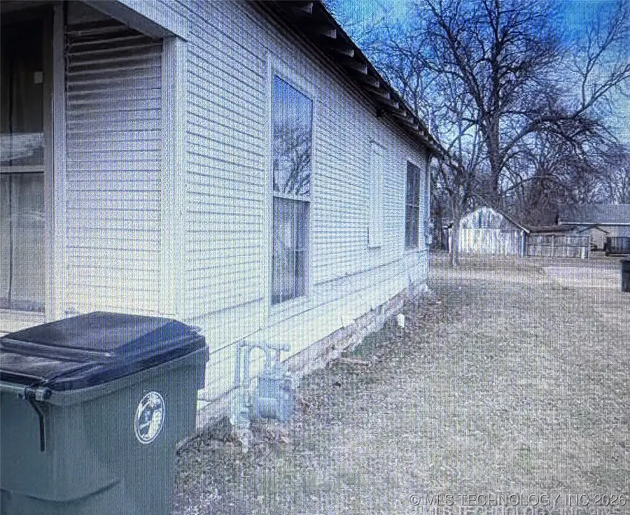 105 E 3rd Street, Okmulgee, OK 74447 - #2