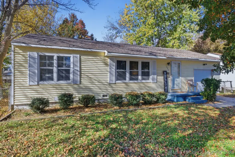 802 N Birch Street, Owasso, OK 74055 - #2