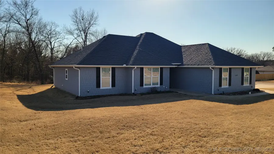 2407 E 18th, Ada, OK 74820 - Image #2