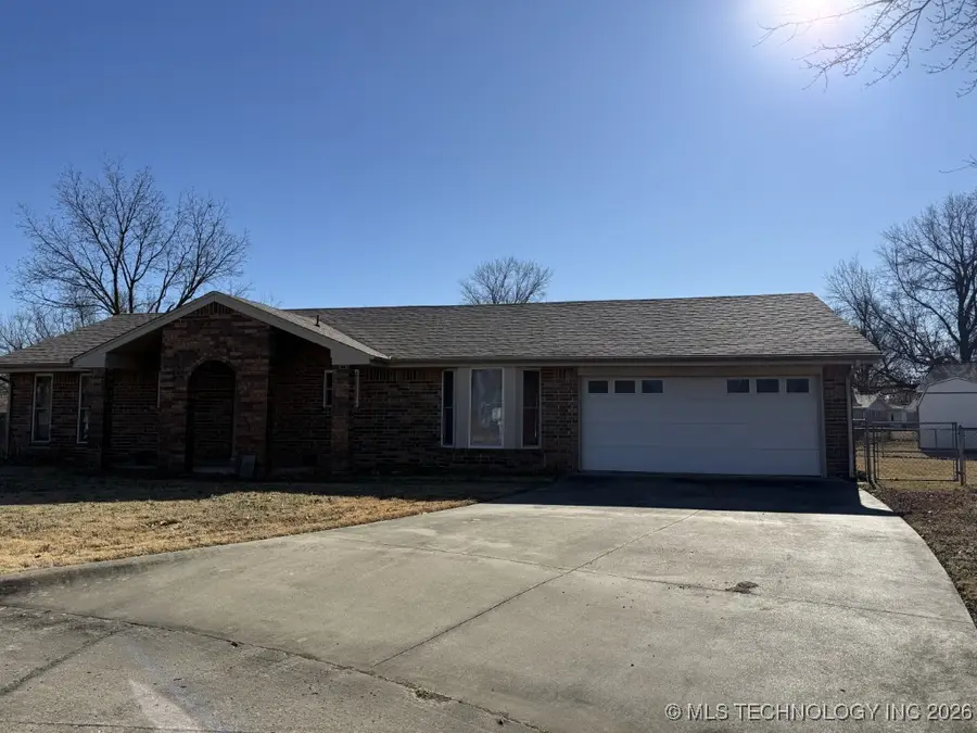 908 Colonial, Pryor, OK 74361 - Image #2