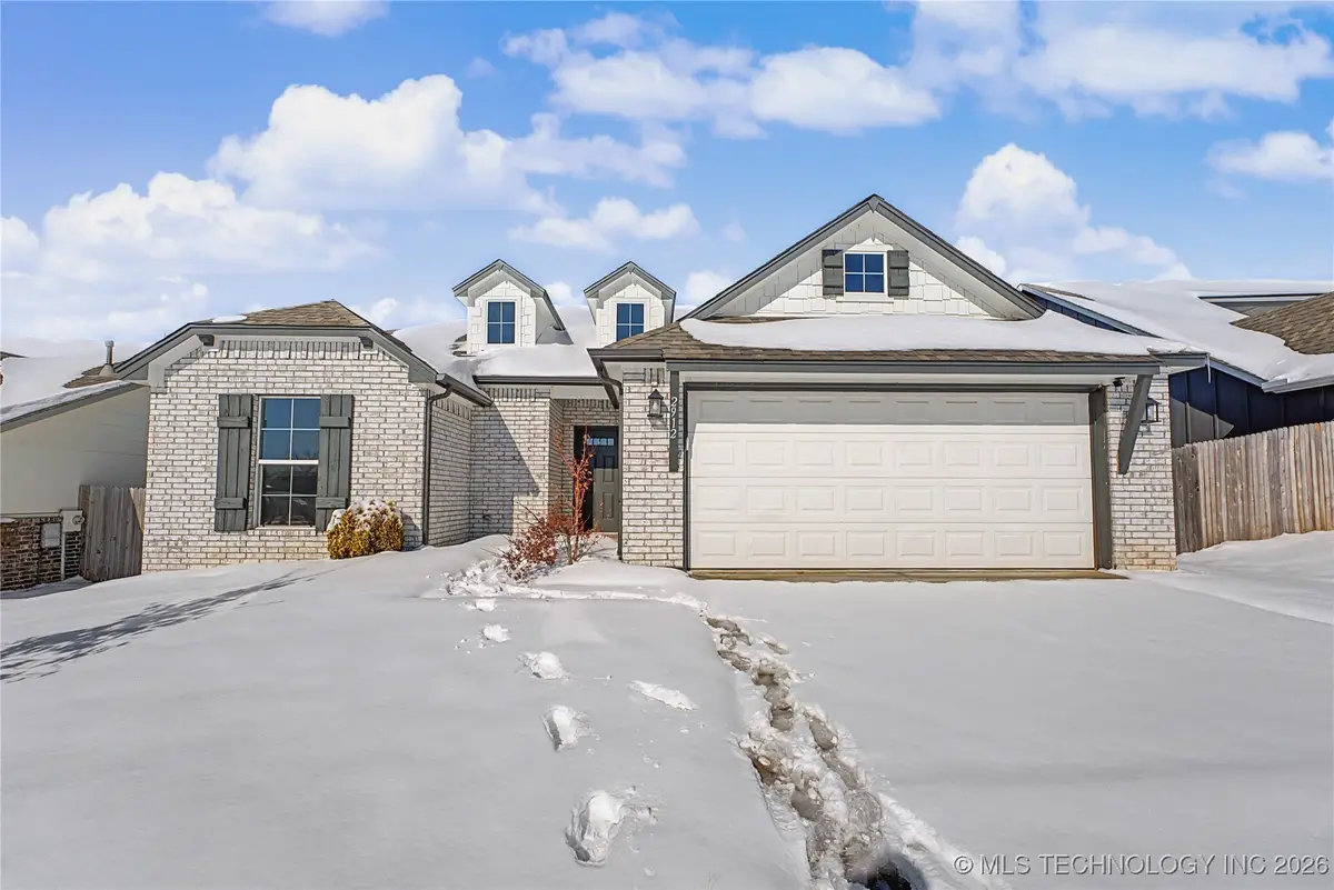 2912 W Charlotte Street, Broken Arrow, OK 74011 - Image #1