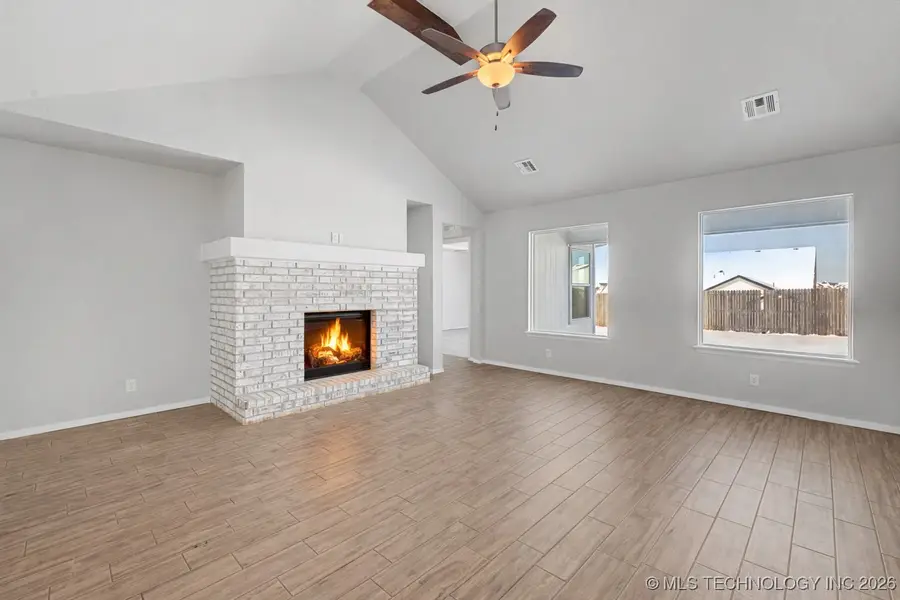 2912 W Charlotte Street, Broken Arrow, OK 74011 - Image #2