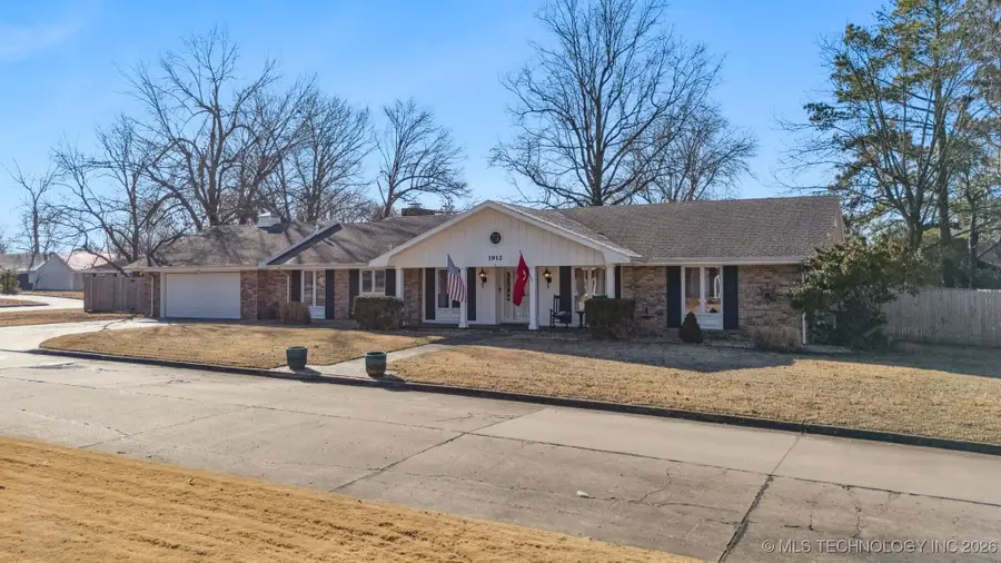 1912 Brookfield Terrace, Pryor, OK 74361 - Image #2