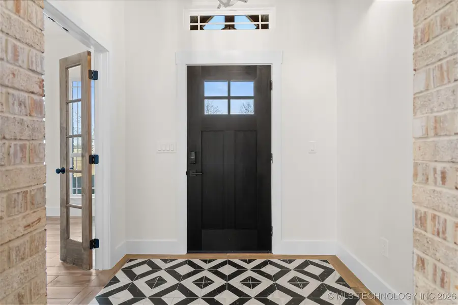 225 Gateway Road, Ardmore, OK 73401 - #3