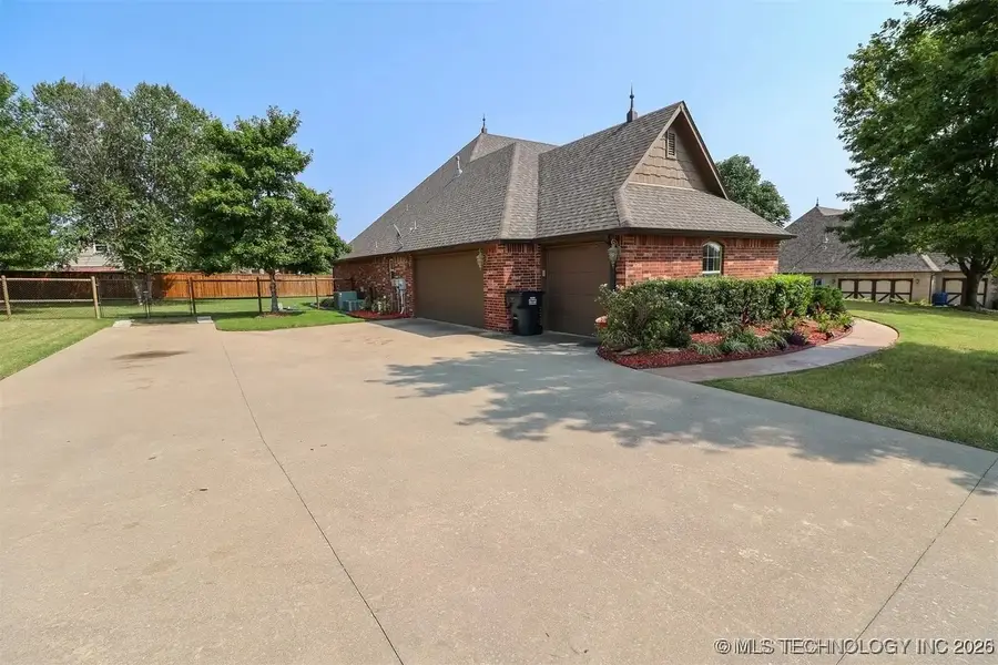 8463 N 66th Avenue, Owasso, OK 74055 - Image #2