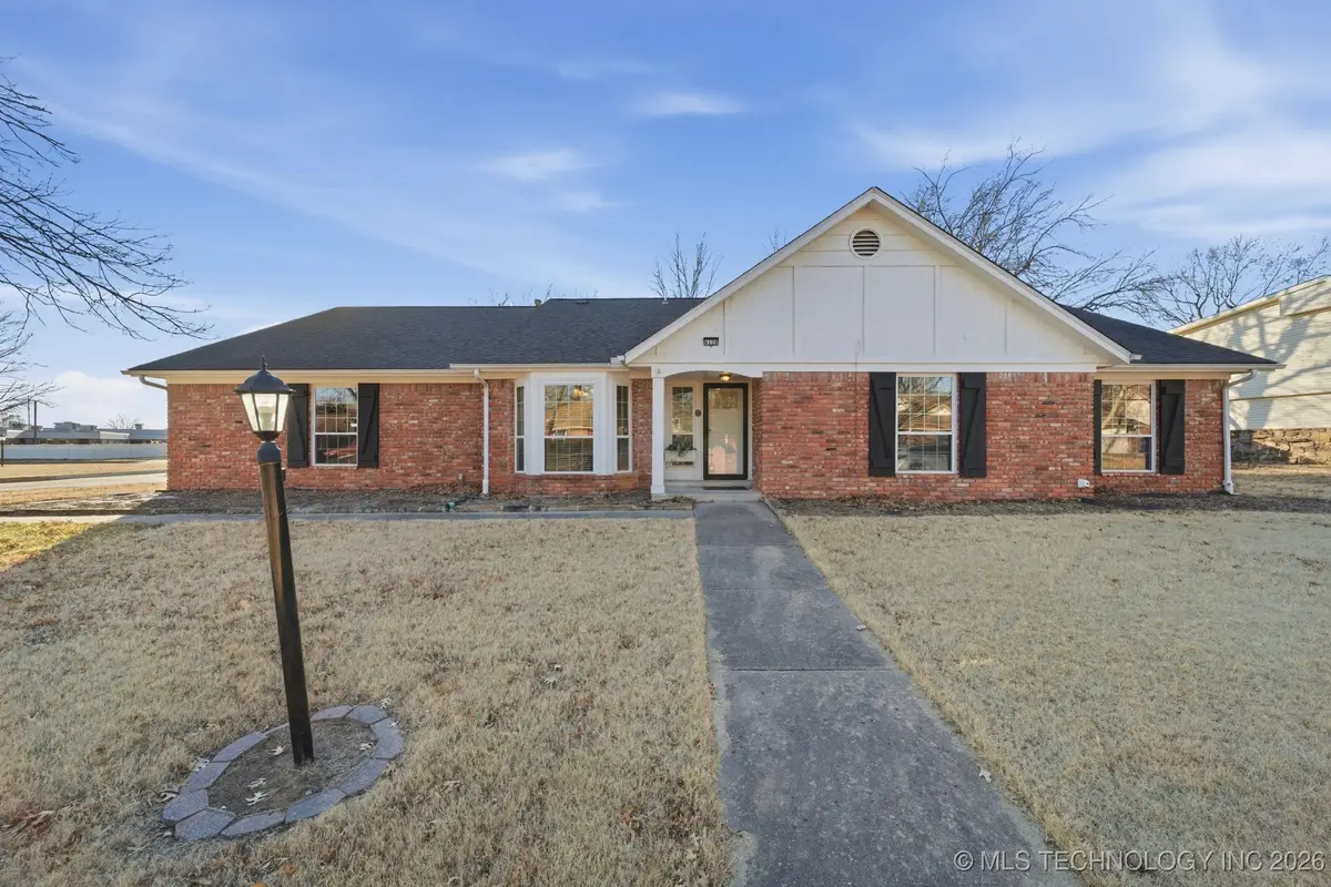 4120 S Juniper Avenue, Broken Arrow, OK 74011 - Image #1