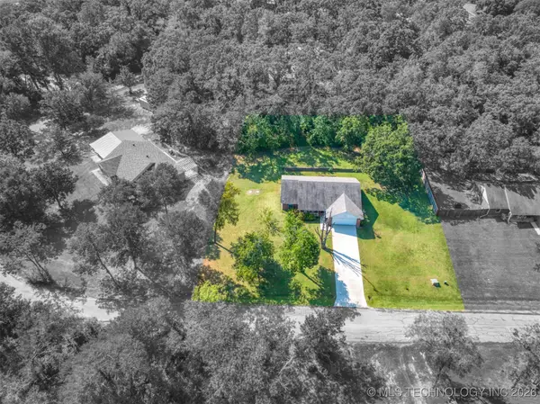 105 Quail Ridge Road, Durant, OK 74701