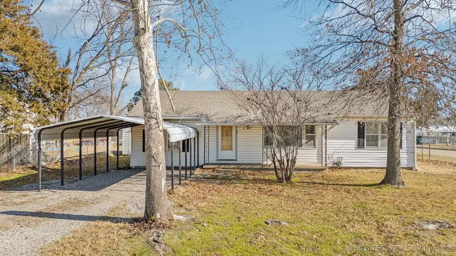 946 S Reavis Road, Claremore, OK 74017 - Image #2