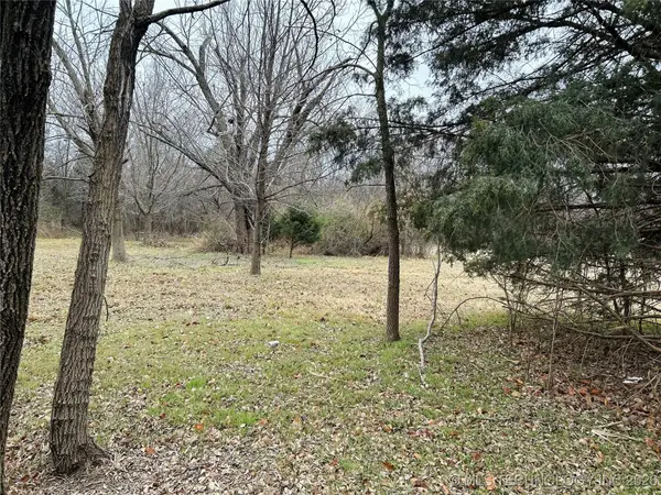 02070 E 5th Street, Tulsa, OK 74108