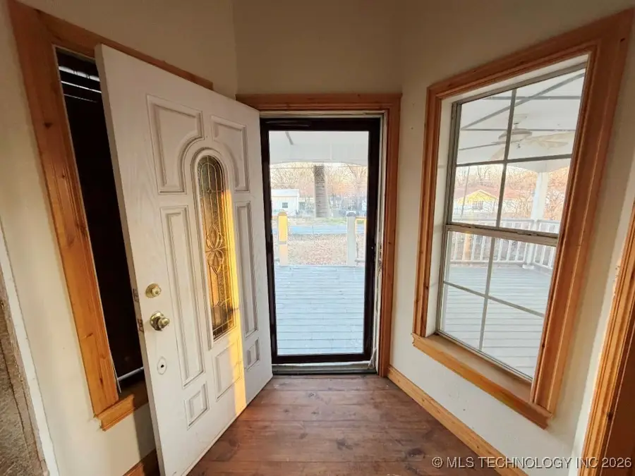 106 NE 3rd Street, Wagoner, OK 74467 - Image #3