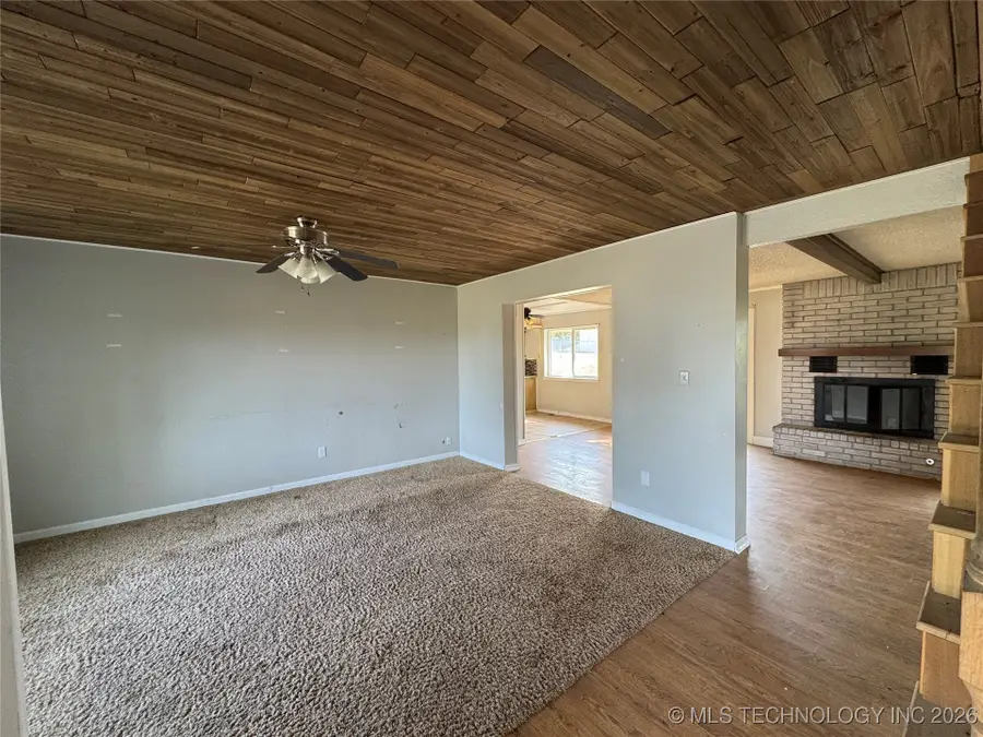 516 W 11th Avenue, Bristow, OK 74010 - Image #2