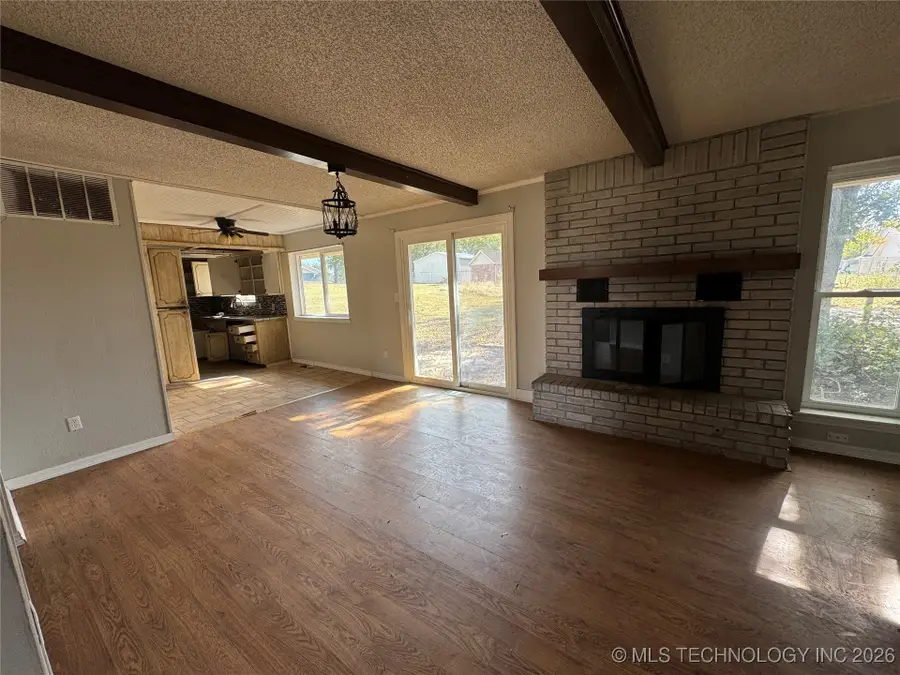 516 W 11th Avenue, Bristow, OK 74010 - Image #3