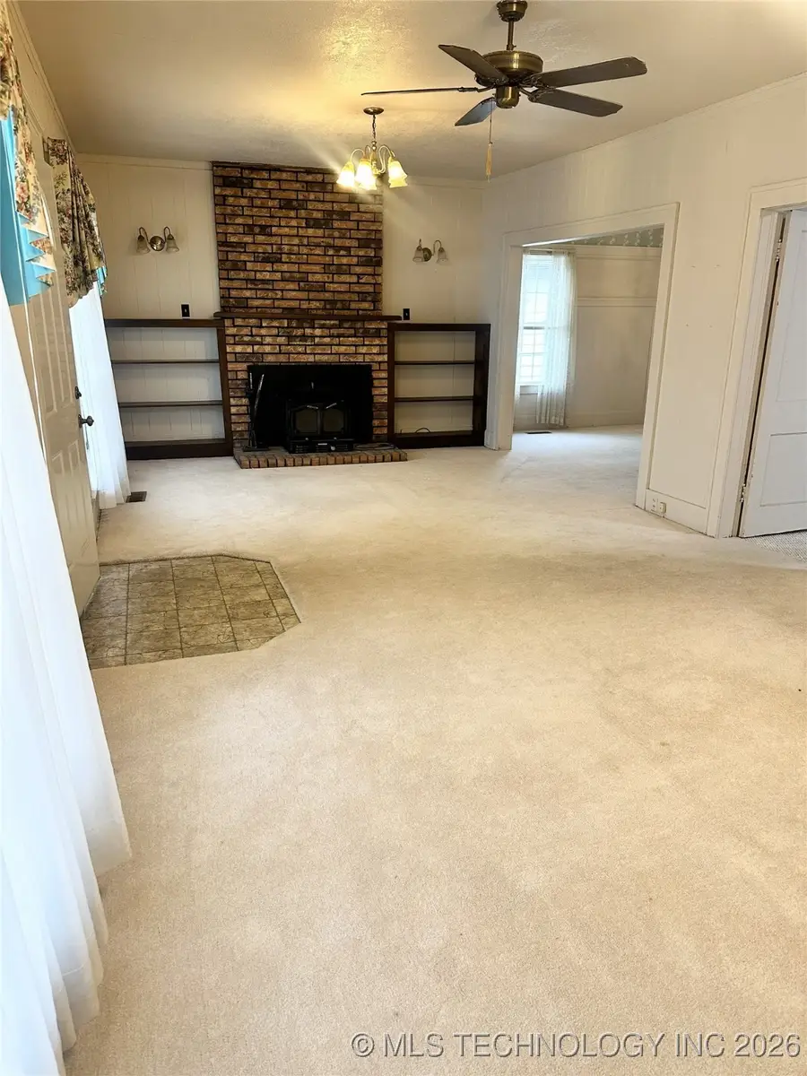 803 W Moore Street, Henryetta, OK 74437 - Image #3