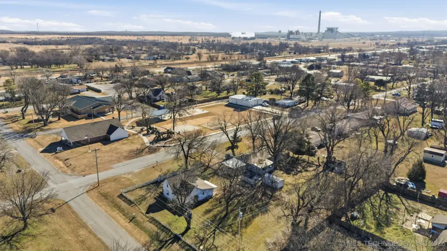 205 S Locust Street, Oologah, OK 74053 - Image #3