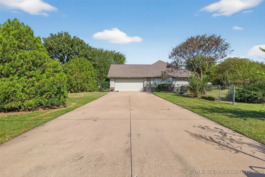 11313 E Southpark Road, Claremore, OK 74019 - Image #3