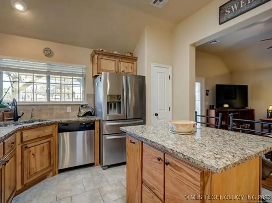 11009 Augusta Drive, Jenks, OK 74037 - Image #3