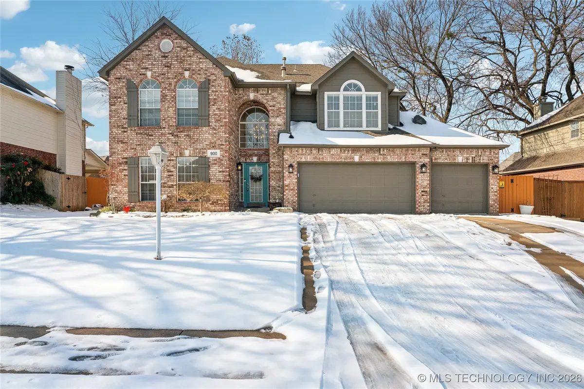 900 S Willow Avenue, Broken Arrow, OK 74012 - Image #1