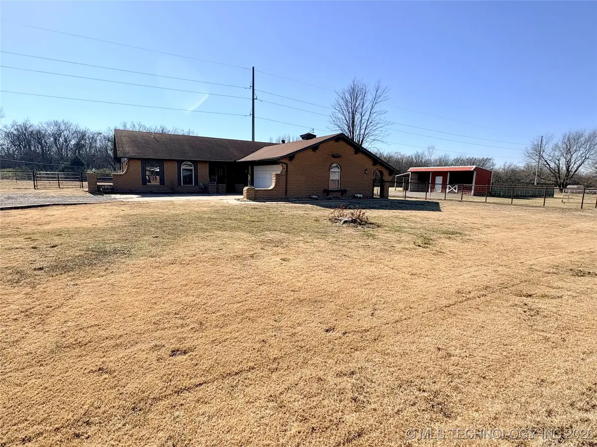 805 NW 14th Street, Wagoner, OK 74467 - Image #1