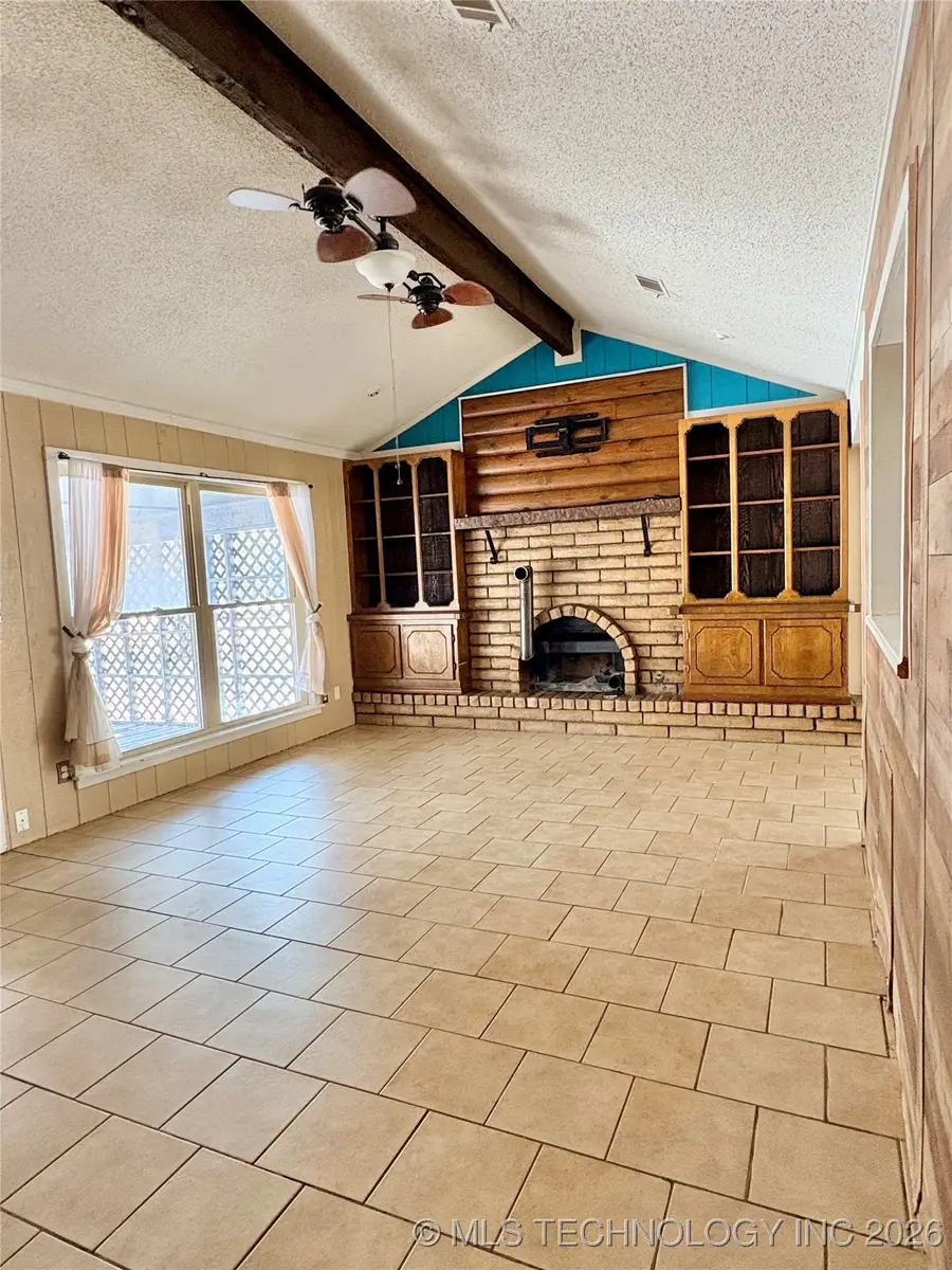 805 NW 14th Street, Wagoner, OK 74467 - Image #2