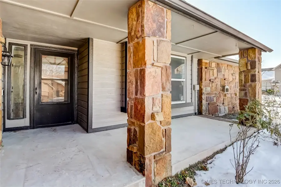 11027 S Oak Avenue, Jenks, OK 74037 - Image #2