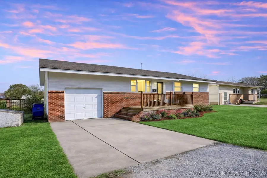 1410 Abbott Street, Pawhuska, OK 74056 - #2