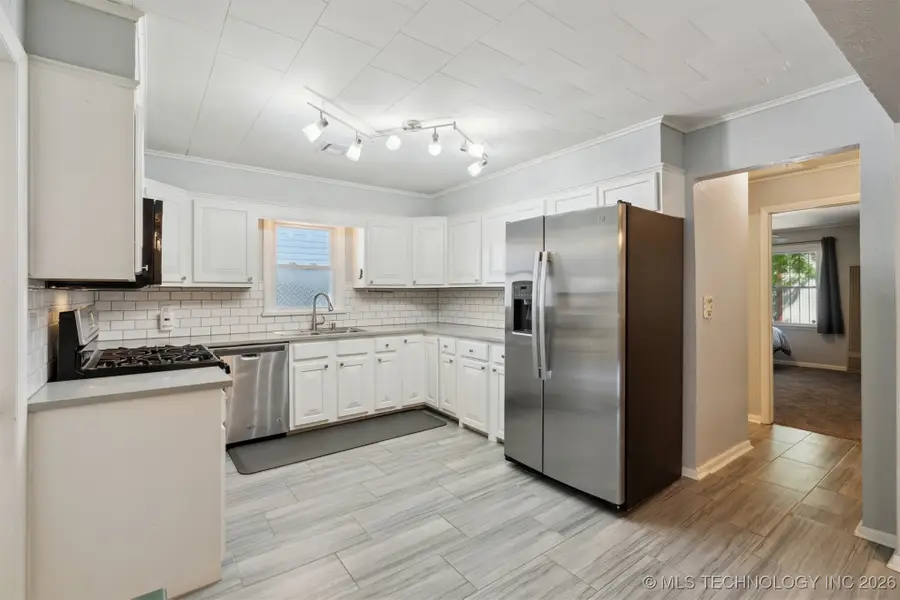 828 E 6th Street, Cushing, OK 74023 - #3