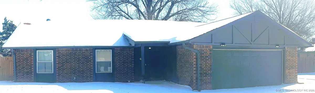 609 Willow Court, Pryor, OK 74361 - Image #1