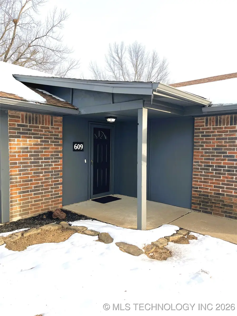 609 Willow Court, Pryor, OK 74361 - Image #3