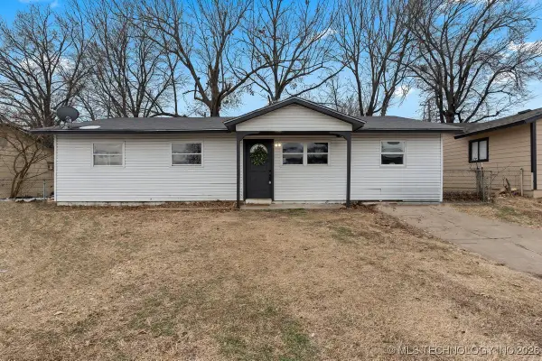 2124 S Main Street, Sapulpa, OK 74066
