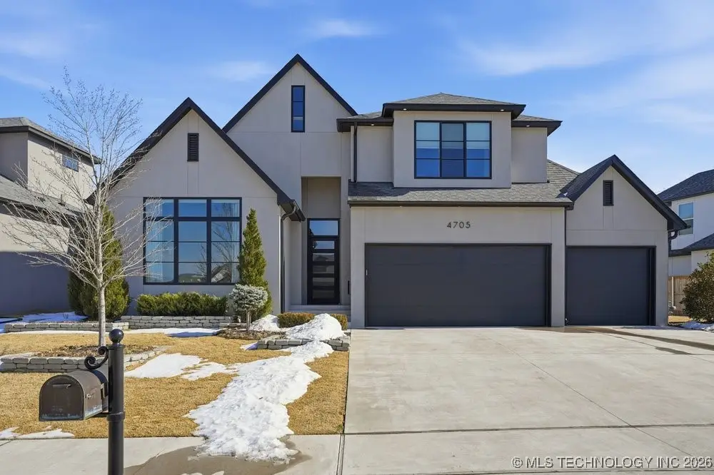 4705 S Retana Avenue, Broken Arrow, OK 74011 - Image #1
