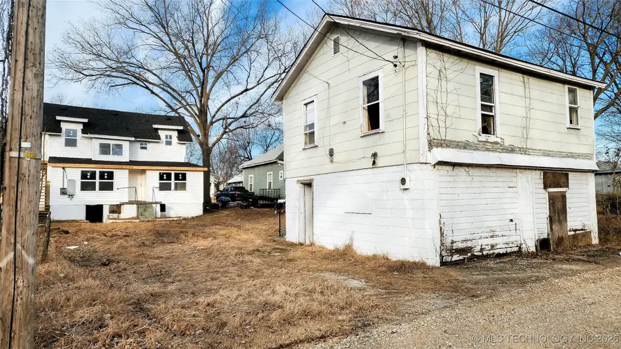 818 S Wyandotte Avenue, Bartlesville, OK 74003 - Image #2