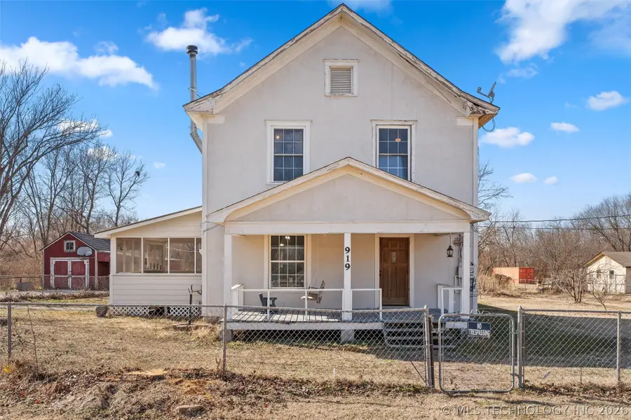 919 N Boudinot Avenue, Dewey, OK 74029 - #3