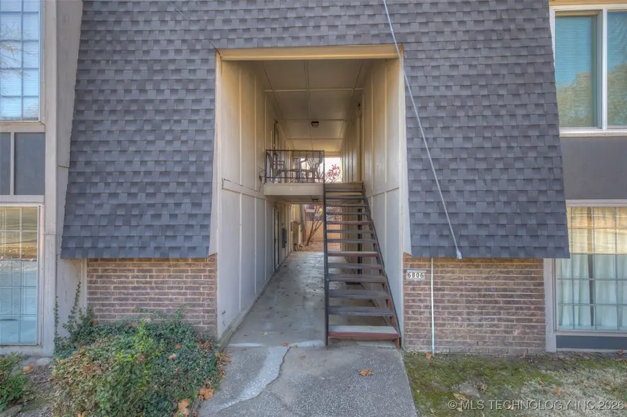 6806 S Toledo Avenue #305, Tulsa, OK 74136 - Image #2