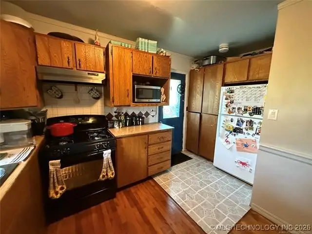 237 N Rogers Avenue, Bartlesville, OK 74003 - #3