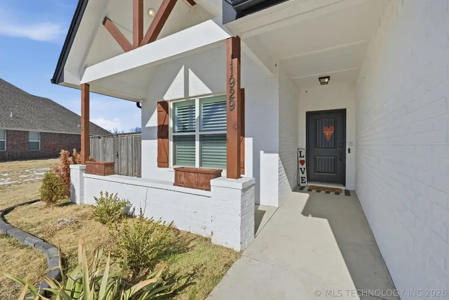 11929 N 131st East Avenue, Collinsville, OK 74021 - #3