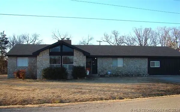 2401 Grandview Avenue, Pawhuska, OK 74056