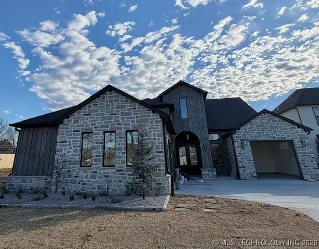 4633 S Detroit Avenue, Tulsa, OK 74105 - Image #1