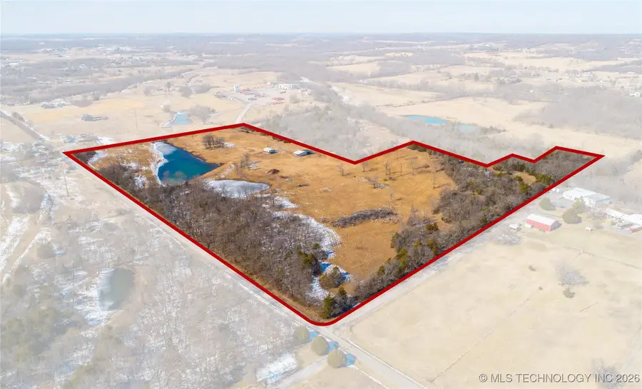 516 E Krebs Lake Road, Krebs, OK 74501 - Image #2